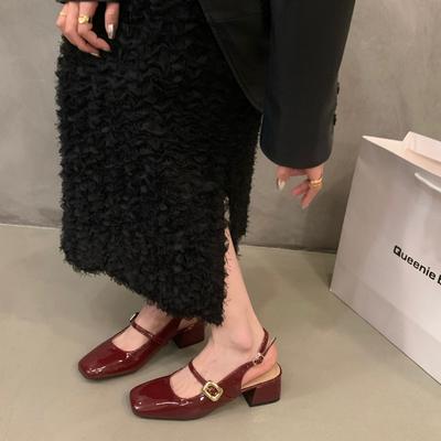 Французские красные туфли-сандалии с квадратным носом на среднем высоком каблуке, серебристые туфли-лодочки Мэри Джейн, новинка лета 2025