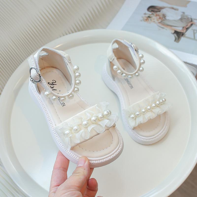 Плиссированные сандалии принцессы для девочек, детские сандалии-гладиаторы, модные детские сандалии на плоской подошве с жемчугом, однотонные сандалии с липучкой, 2024 г., новинка