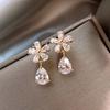 1 Pair Stud Earrings Clear Waterdrop Elegant Luxury Rhinestone Inlaid Flower Dangle Earrings