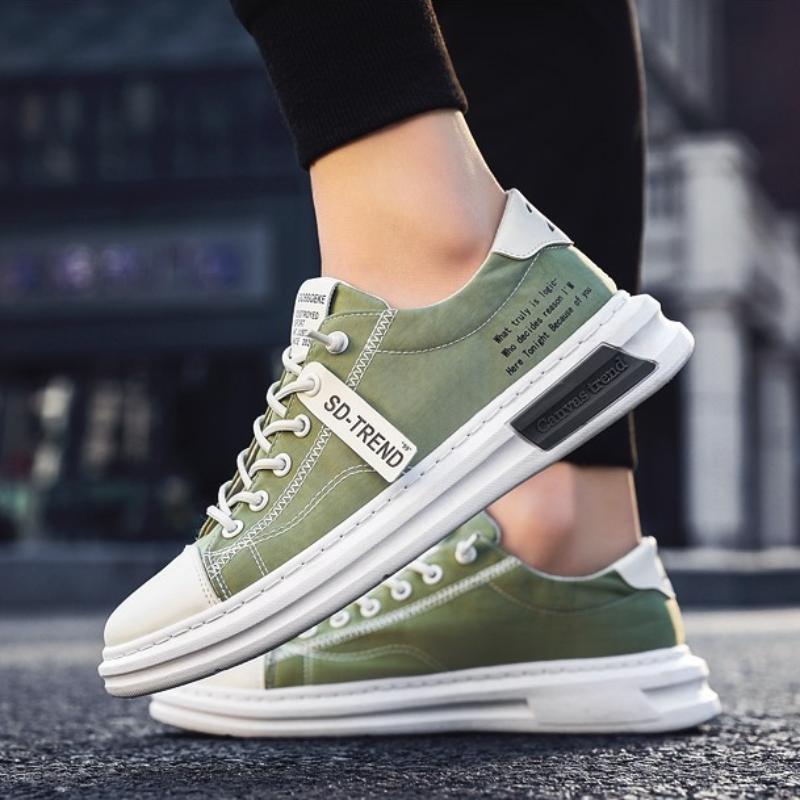 Fashion Summer Youth Men Canvas Vulcanized Shoes Flats Shoes Trend Light Breathable Men Casual Sneakers Male Board Shoe Chaussures Femme