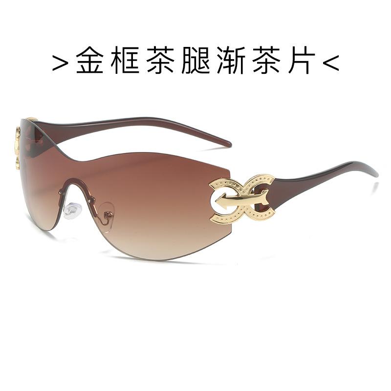 Anti-radiation Internet celebrity sunglasses female, stage performance new retro sunglasses, travel glasses