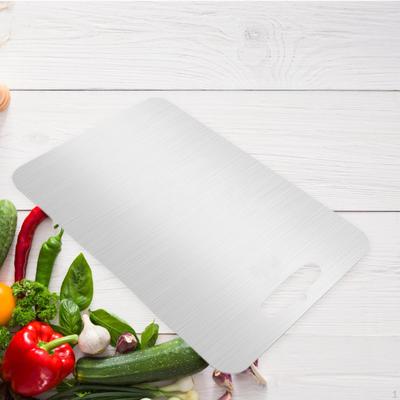 Разделочная доска из титана для использования на открытом воздухе, идеальна для фруктов и овощей