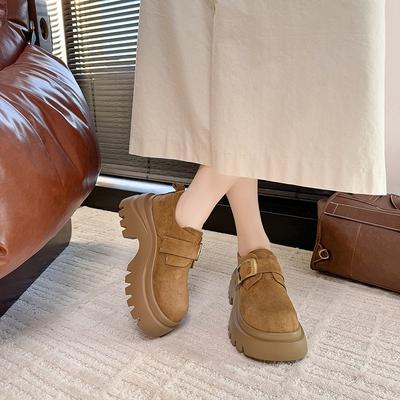 Женская обувь – Кроссовки