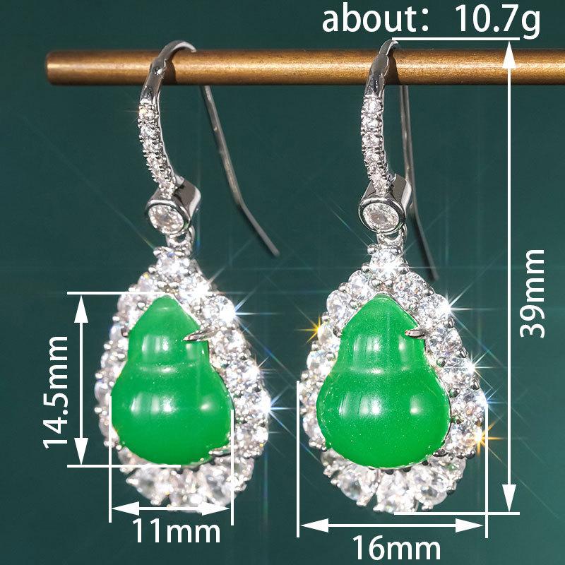 New Chinese imitation jade gourd earrings, extravagant high-end banquet with earrings, niche luxury earrings for women