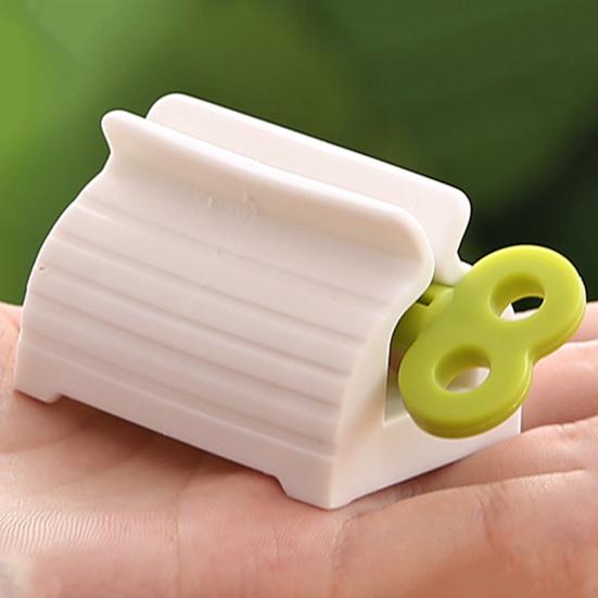 Практичный выдавливатель зубной пасты, многоразовый дозатор косметики, пластиковый выдавливатель зубной пасты для отеля