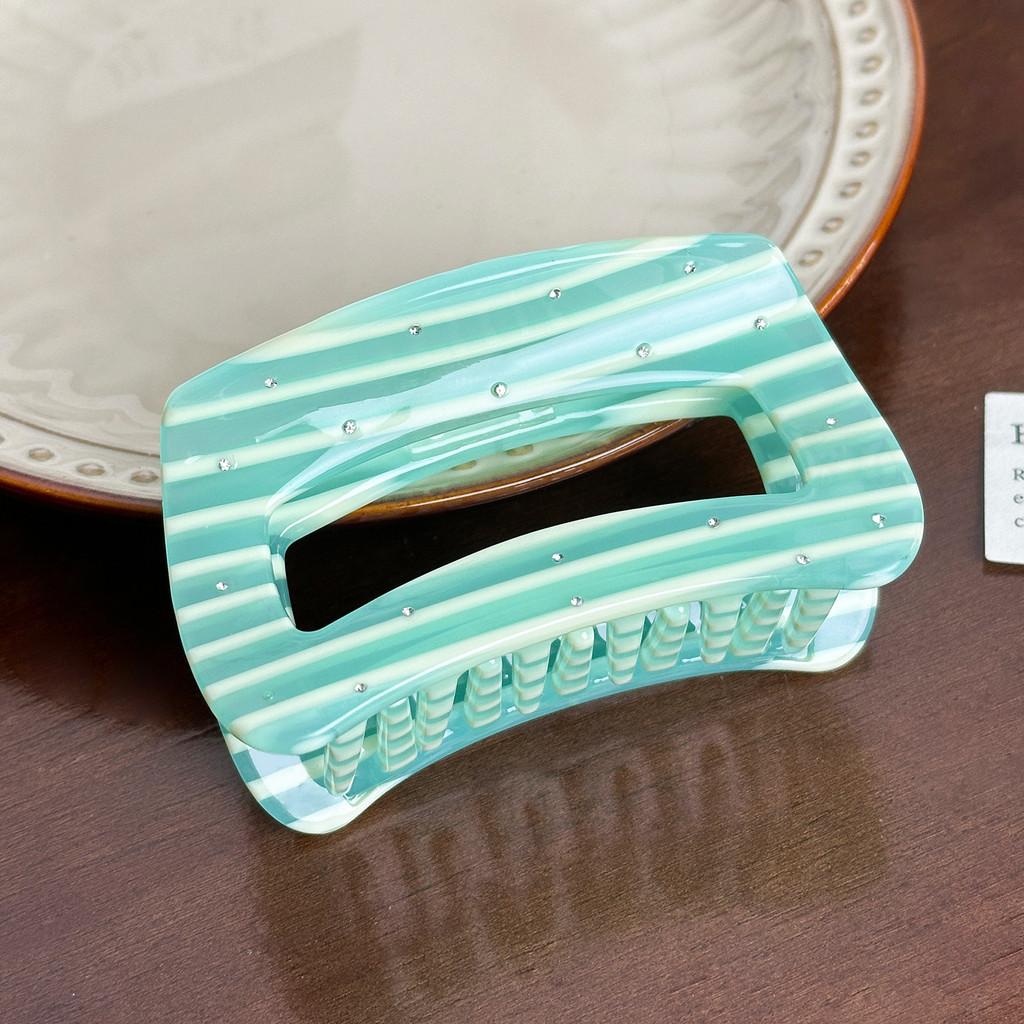 Акриловая заколка-краб для волос большого размера 40 мм с шикарными акцентами из стразов для гламурного образа