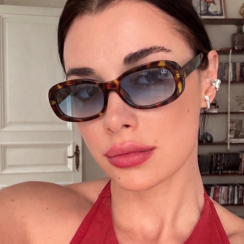 Oval Sunglasses for Women Thick Narrow Rectangle Frame Multi‑Color Gradient Lens UV400 Protection Men Street Party Beach Vacation Fashion Sun Glasses