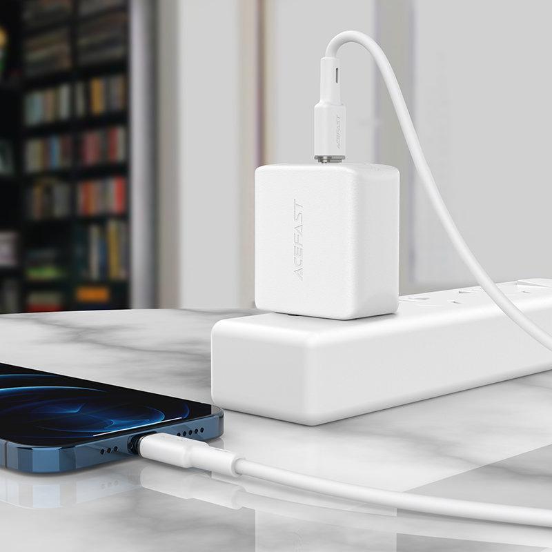 Cable for iPhone MFI USB-C - Lightning 30W 3A 1.2m black