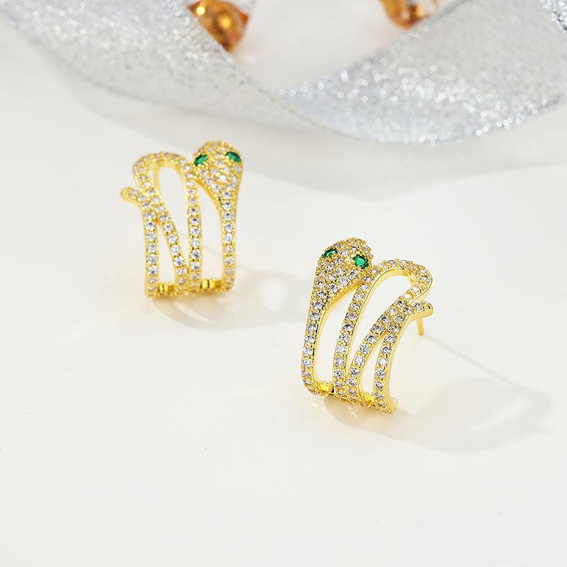 Корейская мода темперамент серьги гвоздики животное змея женщина высокого класса нейтральный холодный ветер легкий роскошные ювелирные изделия