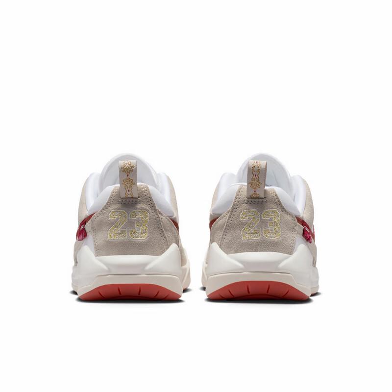 Nike Женские низкие кеды CMFT