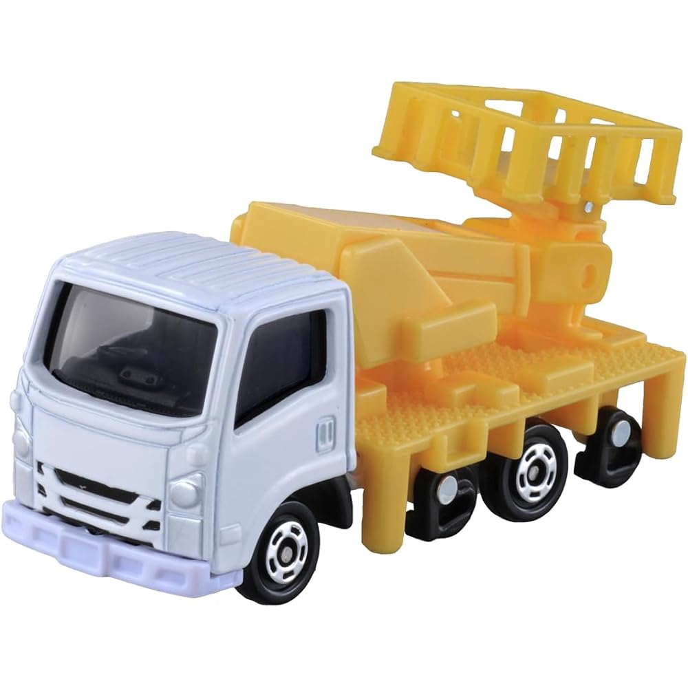 Takara Tomy Tomica No.17 Isuzu Elf Track Vehicle Toy Miniature Car for Ages 3 and Up