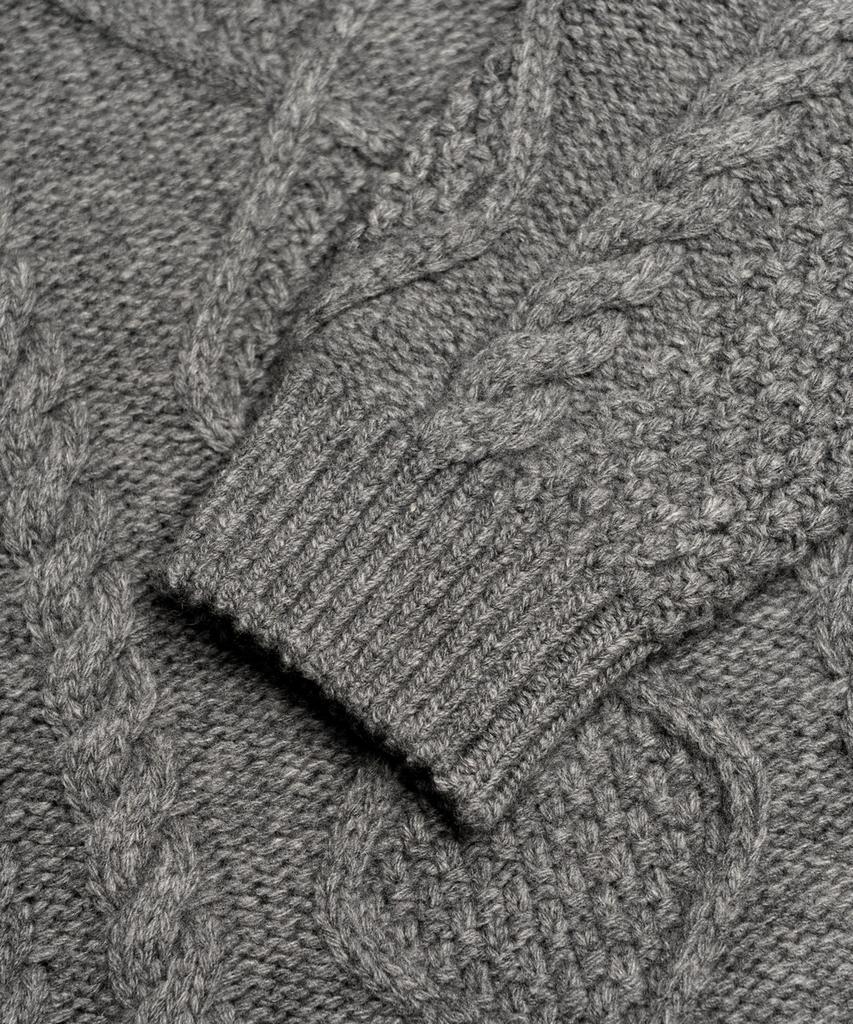 Edeunbeoleokeulleob Aran Crew-Neck Sweater (Grey)
