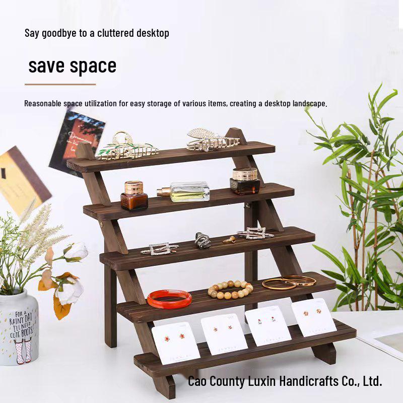 Многоярусная подставка из массива дерева для серег, колец и аксессуаров