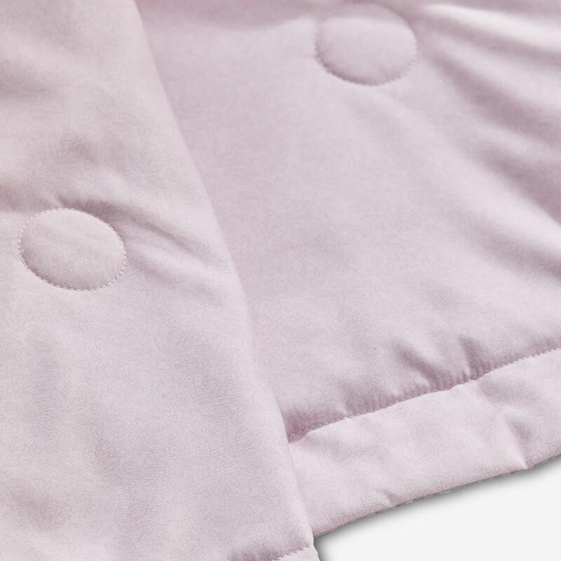 Mercury Home Textiles 'Tea Scent' All-Season Quilt