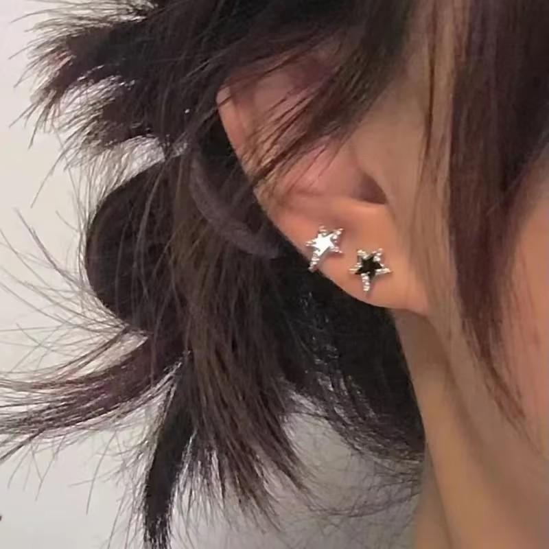 Y2K Jewelry Pentagram Star Stud Earrings for Women Girl New Gothic Punk Design Asymmetry Star Zircon Earrings Daily Party Gift