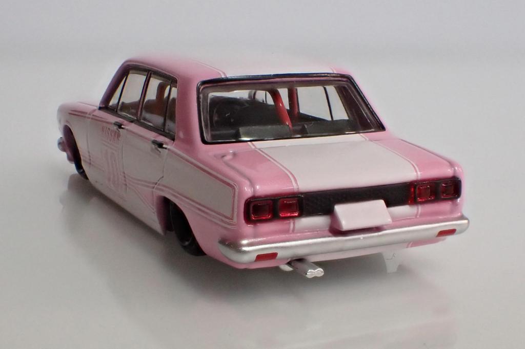 BoostGear Custom AOSHIMA 1/64 Scale Hakosuka 4Dr 1971 Model (GC10) In Custom BoostGear Colors (No Base, Box Included) - Completed