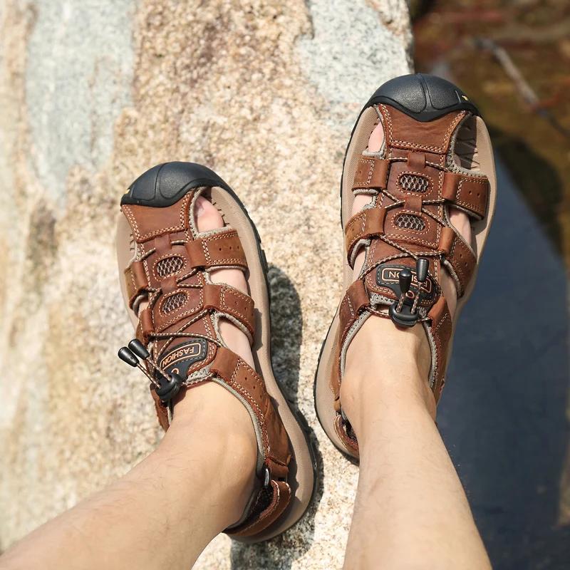 Nieuwe Lederen Mannen Schoenen Zomer Nieuwe Grote Omvang Sandalen Mannen Sandalen Fashion Sandalen Slippers Big Size 38-47