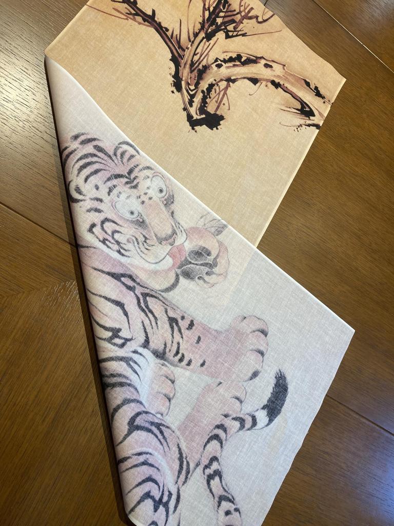 Древнее и Современное Полотенце для Рук: Тигр Ито Дзякутю