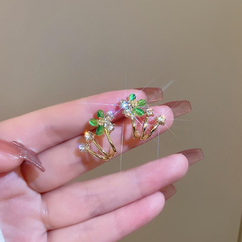 Cat's Eye Stone Flower Earrings New 2024