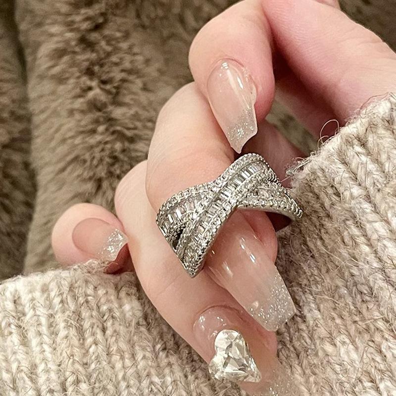 Cold Wind Light Luxury Fashion Personality Niche Design Retro Full Diamond Zircon Adjustable Open Index Finger Ring