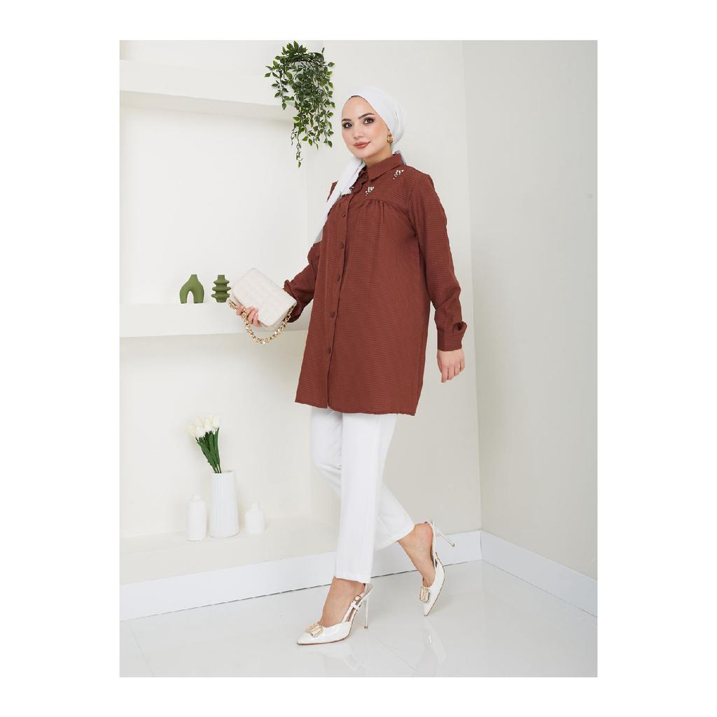 Женская туника в хиджабе с воротником рубашки