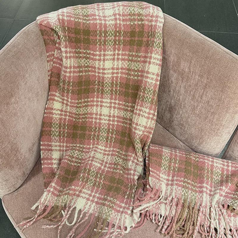 Korean Style Plaid Scarf: Dark Blue, Light Blue & Pink Dried Roses Design - All-Match Warm Scarf for Women & Students