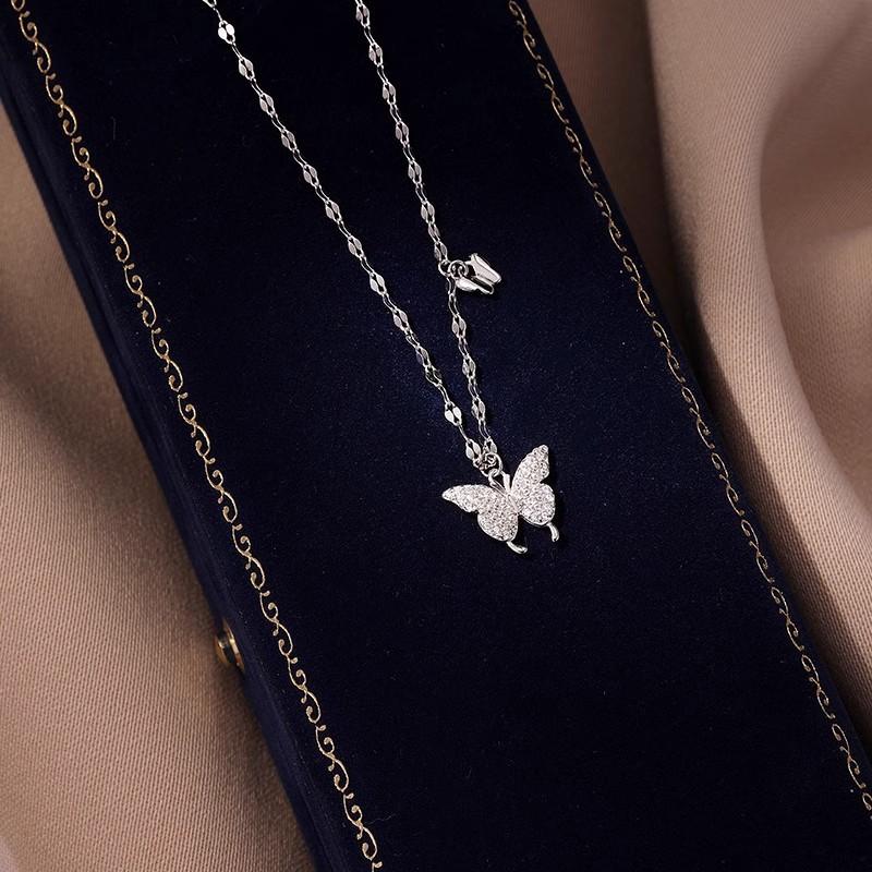 Copper Butterfly necklace for women in summer, niche, versatile, exquisite, luxurious, high-end, collarbone chain