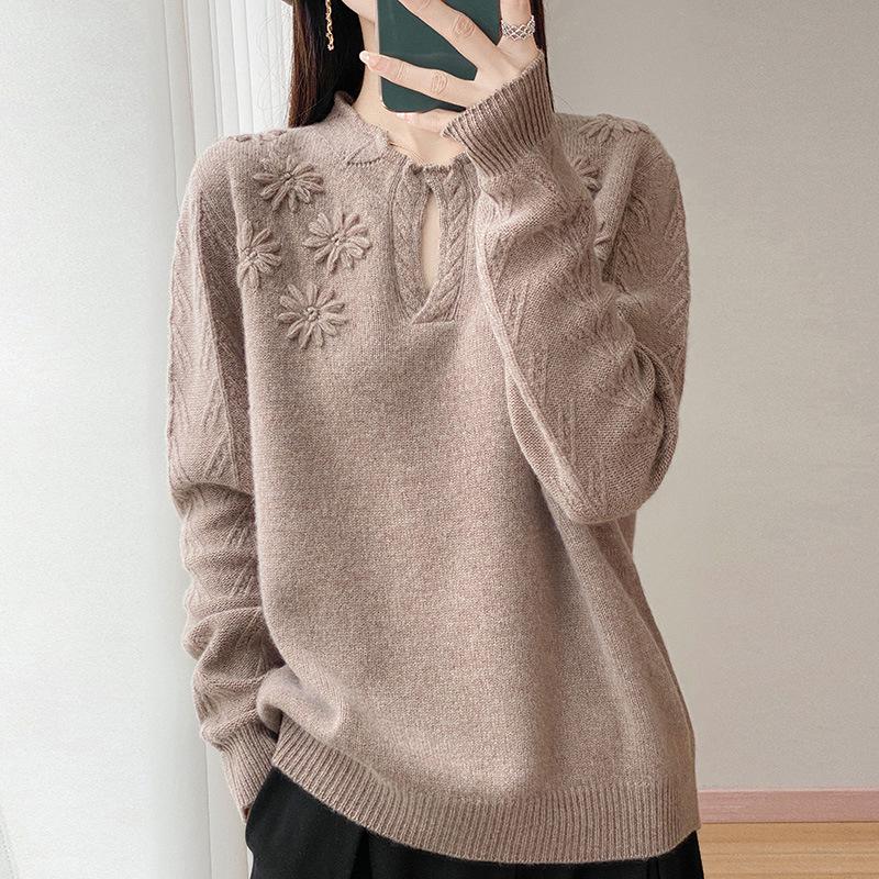 100% Pure Wool Women's Slimming Sweater with 3D Floral Design - New for Autumn/Winter 2026