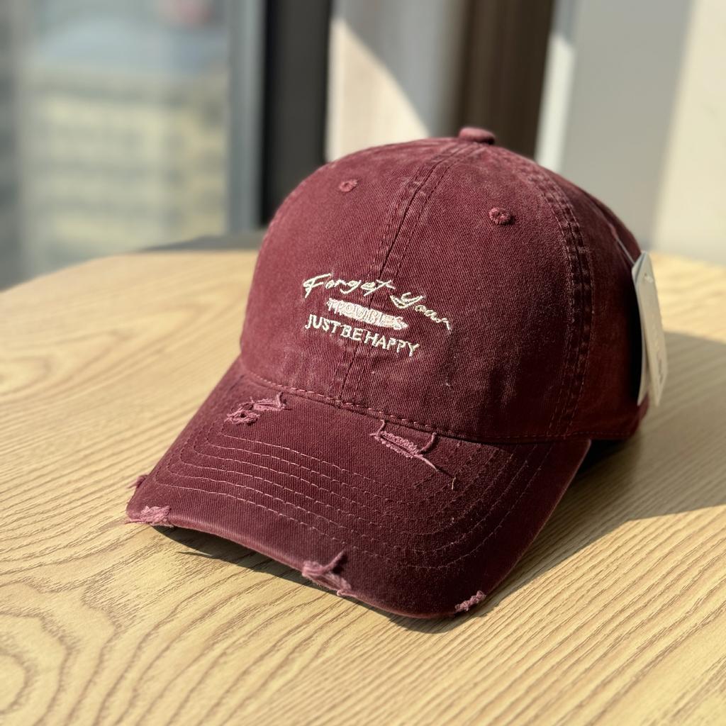 New trendy Korean-style sun-shading lettered denim baseball cap for spring and summer2026Male couples showing off their cute duck-billed caps, a