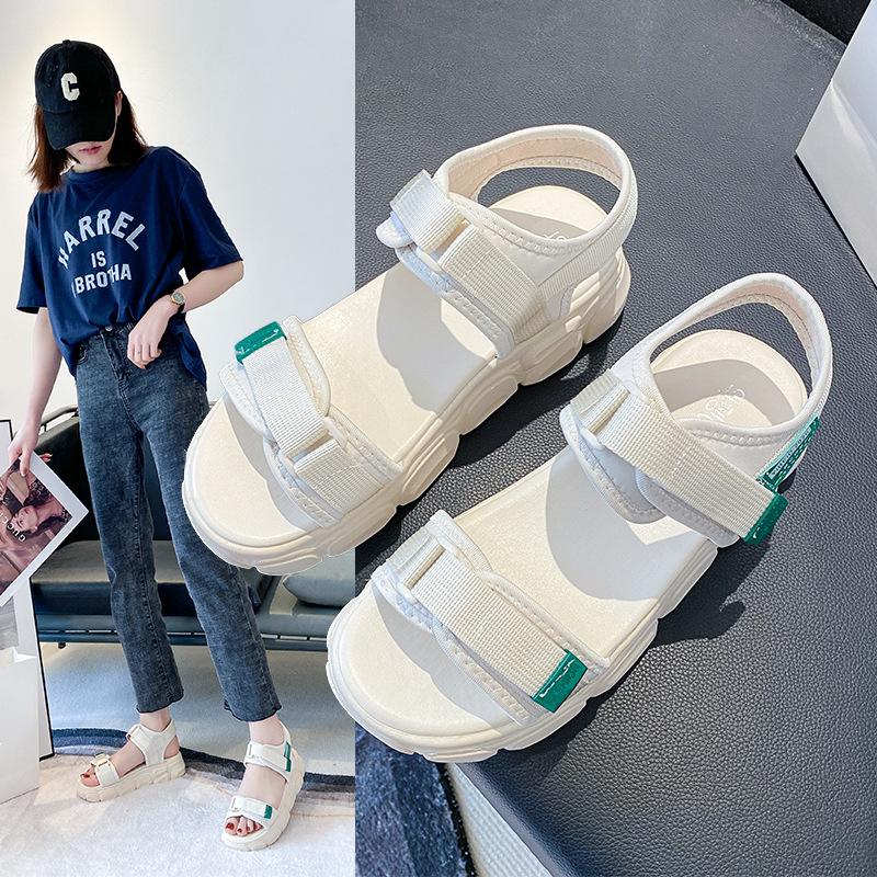 Женские летние сандалии 2025 новые ins корейская версия прилив студент простые маффины толстая подошва модные универсальные папа женские сандалии