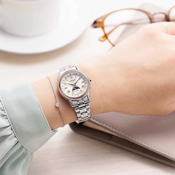 Citizen ЕЕ1016-66А ( Смотреть EXCEED Solar-powered Eco-Drive радиоуправляемая модель Direct Flight Pair для женщин)