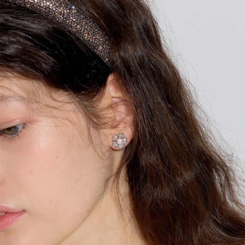 Les Bijoux Philosophy LB_Classic pearl flower earring_SILVER