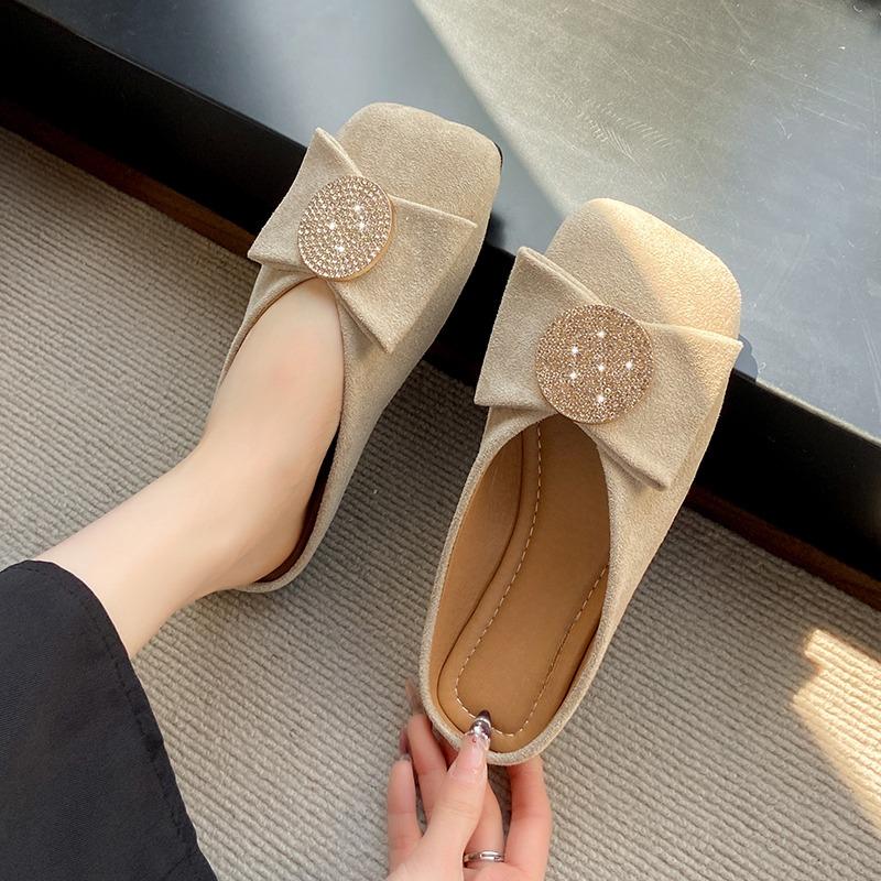 Модные туфли-лодочки с квадратным носком и неглубоким вырезом из коровьей замши, летние новинки, баотоу, хрустальная пряжка, мягкая подошва, противоскользящие, износостойкие, на плоской подошве