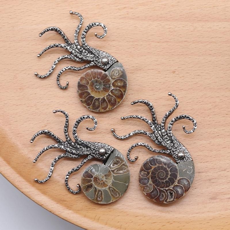 Colorful Seashells Octopus Brooch Pins Exaggerated Design Corsage Pin Metal Brooches for Women Clothing Bags Decorations