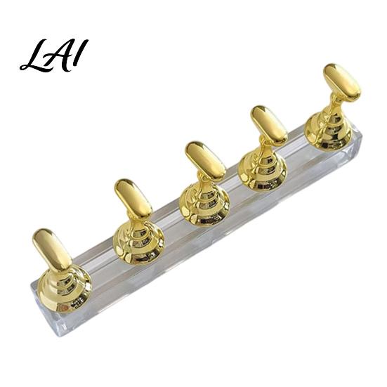 Magnetic Nail Art Holder Practice Stand Tip Display Painting Press-on for Nails Fake Stand Home Salon Plastic