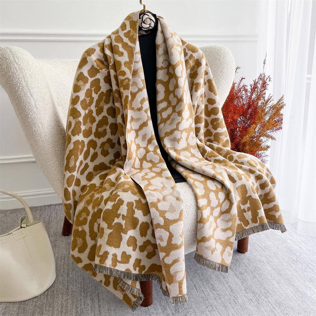 New Winter Shawl Scarves Wrap Design Cashmere Scarf Women Warm Fashion Pashmina Femal Poncho Neckerchief Echarpe Bandana