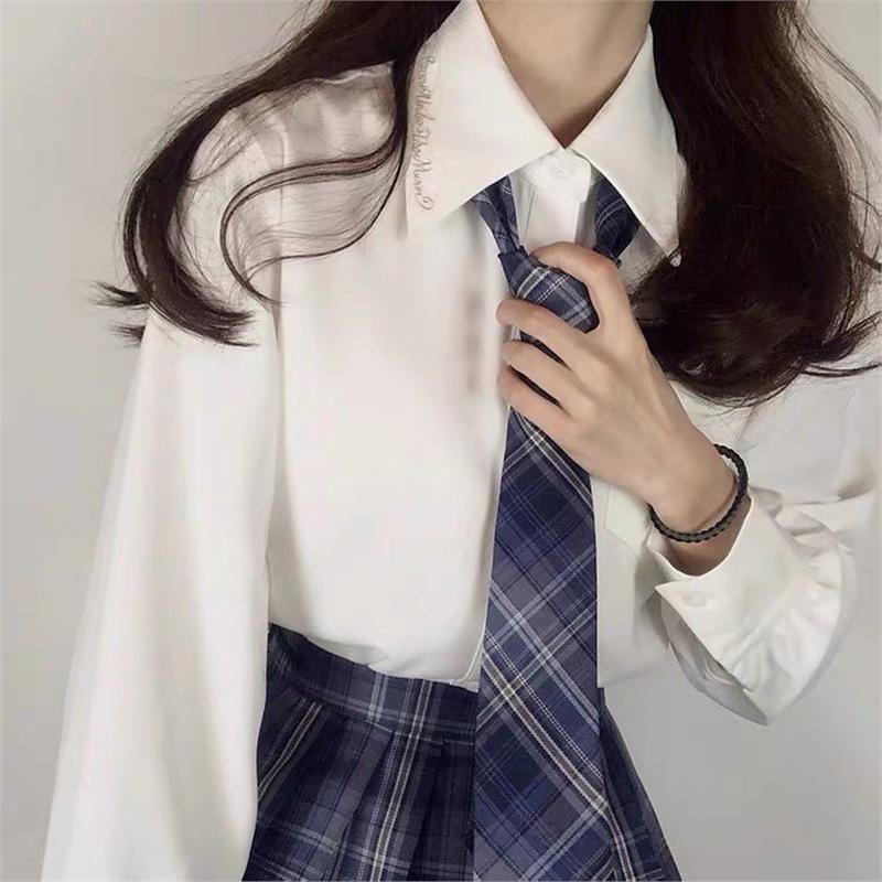 Женская рубашка с длинным рукавом в школьном стиле с вышивкой журавля