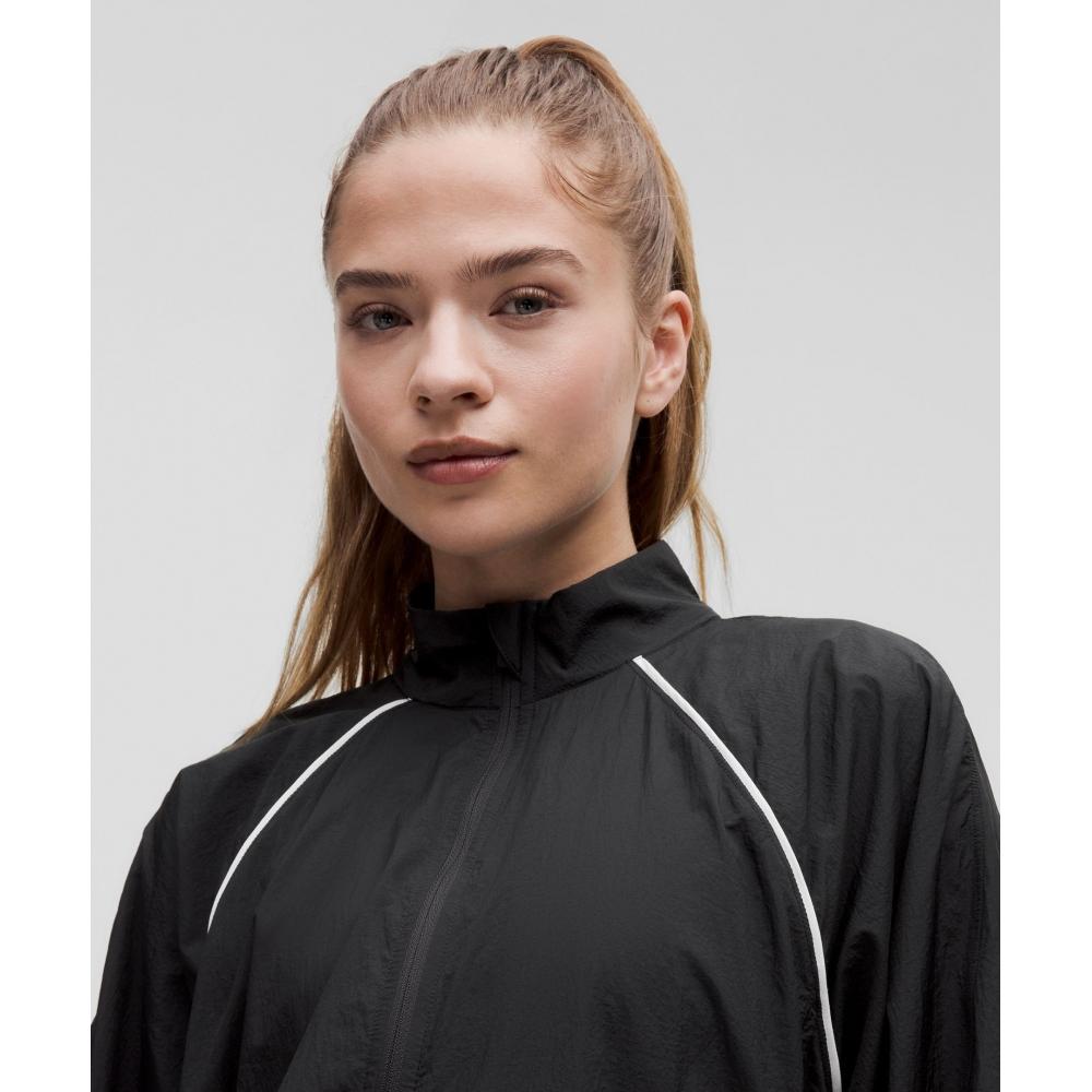 Lululemon Лицензия на поезд легкая куртка черная