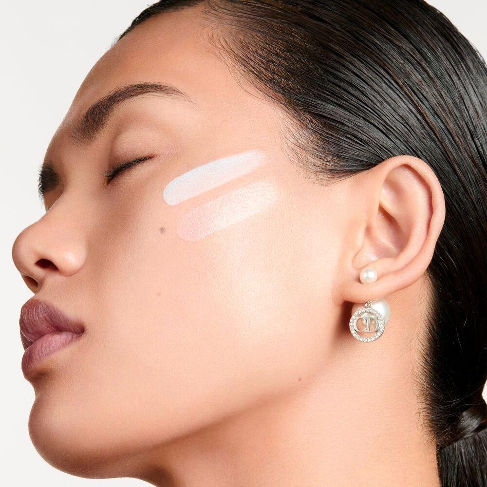 Dior Снежная УФ База Розовая Эмульсия 30 мл SPF 50+ PA+++