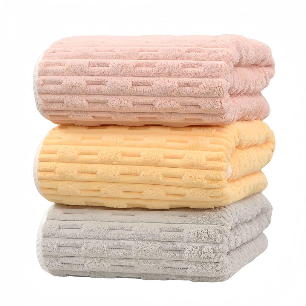 2-Piece Soft Absorbent Coral Fleece Bath Towel Set for Adults - Thickened & Quick-Drying