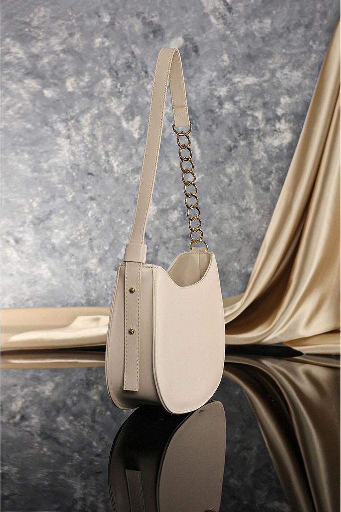 Women's Stylish and Useful Shoulder Bag Black Zippered Lined Adjustable Strap Bag