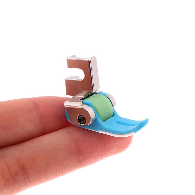 1Pc Non Stick Bottom Plastic Roller Presser Foot Straight Stitch For Household/Domestic Old Pedal Sewing Machine Gear Wheel Feet