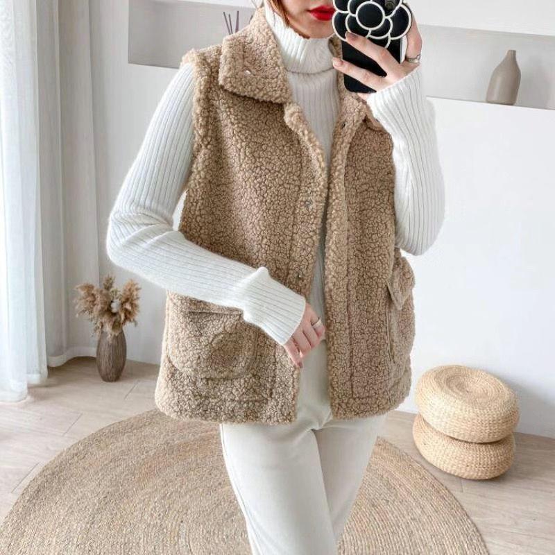 Куртка-жилет из меха ягненка для женщин на осень с комбинацией меха и кожи, универсальный короткий фасон, длина до плеч