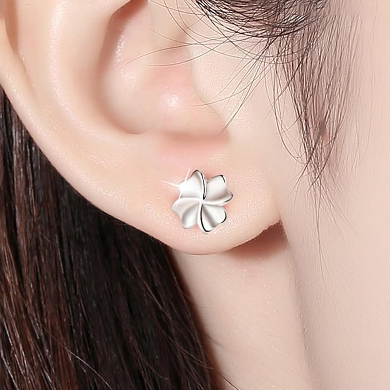 ABNII Yotsuba clover earrings ladies Popularity lucky charm Compatible with metal allergies zirconia silver 999 delicate beautiful Fashionable