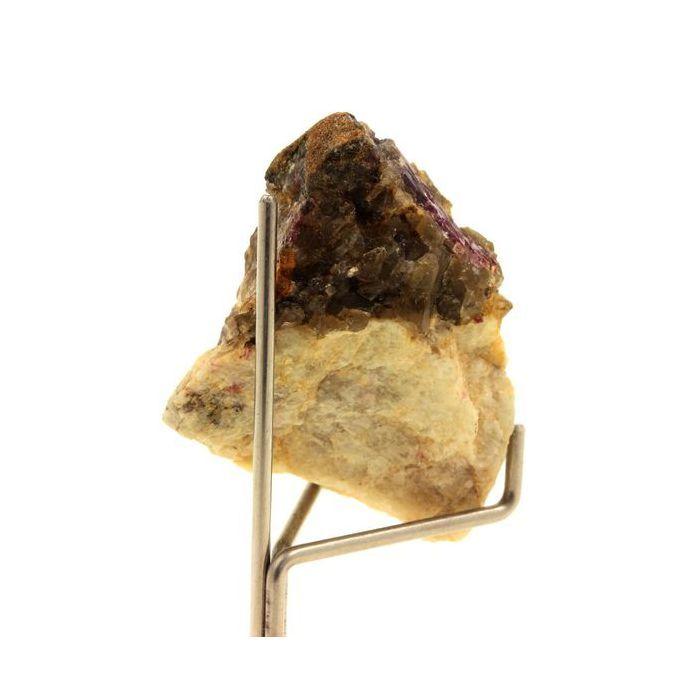 Pierres et Minéraux. Londonite, Rhodizite. 108.5 ct. Antsongombato, Betafo, Madagascar.