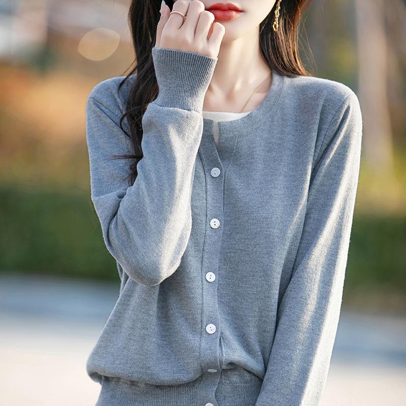 Women's Lightweight 50% Wool 50% Mulberry Silk Cardigan - 4-Season Versatile Knitwear for All-Year Comfort & Style