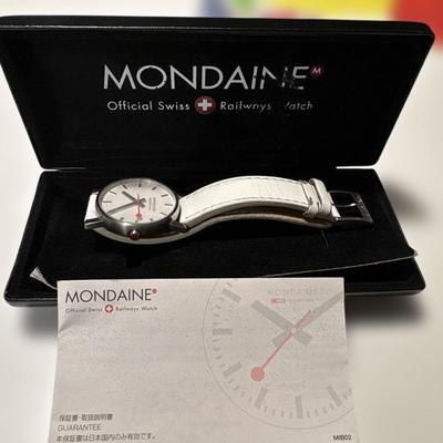 Подержанные официальные часы Швейцарских железных дорог MONDAINE