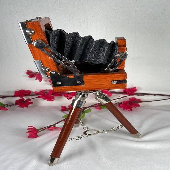 Retro Camera Handmade with Wooden Tripod Vintage Style Brown Wooden Camera Tabletop