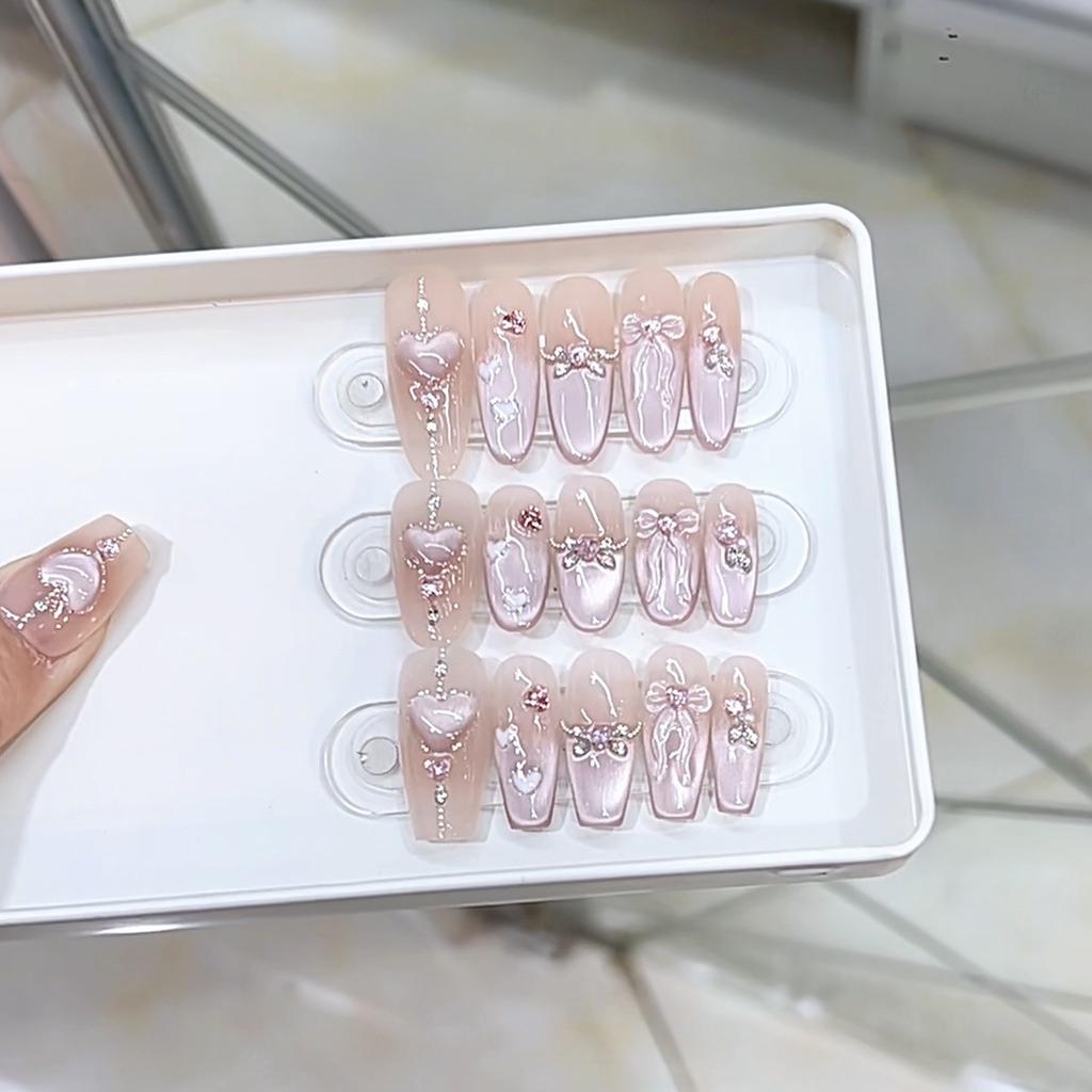 Плетеные вручную Доспехи Сладкий Критический Удар Трехмерная Ручная роспись Бабочка Любовь Кошачий глаз Чистый Темперамент Маникюр Наклейка