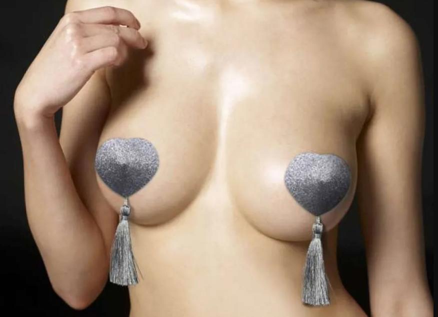 Lovetoy Nakładki Na Biust Nipple Pastie (Srebrne Z Frędzelkami)